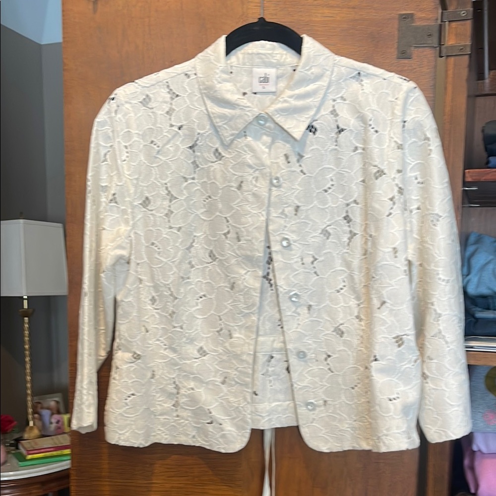 CAbi Portrait Cream Crochet Floral Lace Short Blazer 3/4 sleeves SZ Large